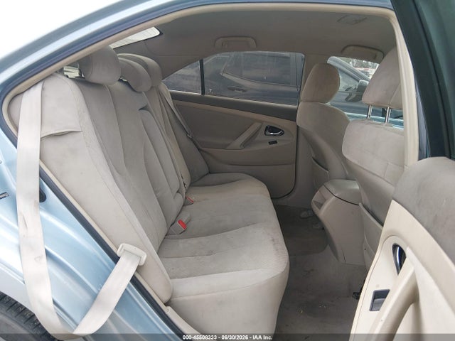 2009 Toyota CAMRY LE photo 8