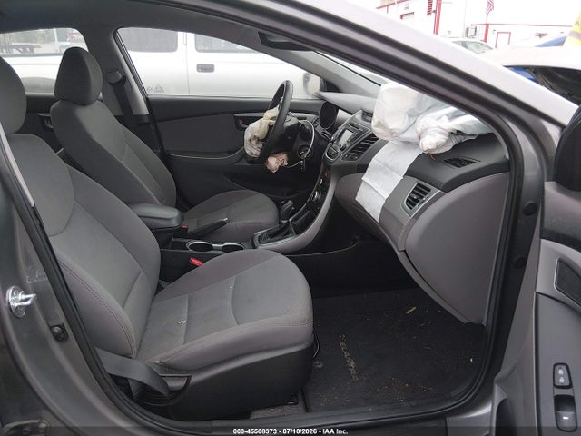 صورة 5 لـ 2014 Hyundai ELANTRA SE