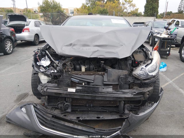 صورة 6 لـ 2014 Hyundai ELANTRA SE