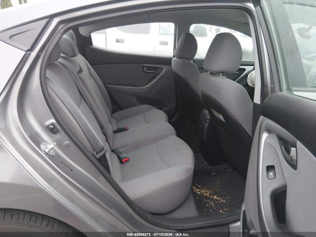 صورة 8 لـ 2014 Hyundai ELANTRA SE