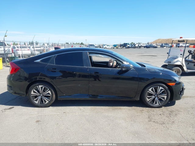 2018 Honda CIVIC EX-T — миниатюра 13