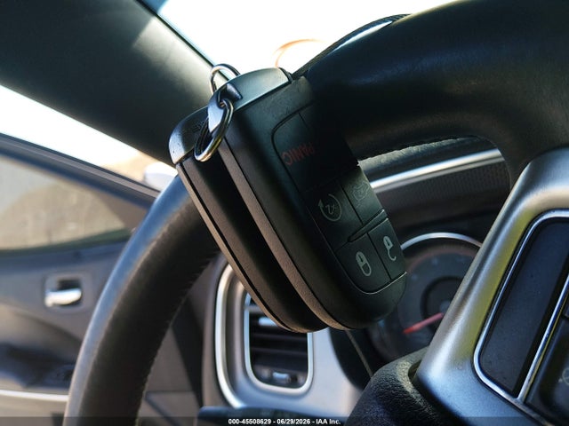 2012 Dodge CHARGER SXT — миниатюра 11