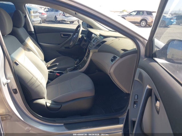 2015 Hyundai ELANTRA SE 照片 5