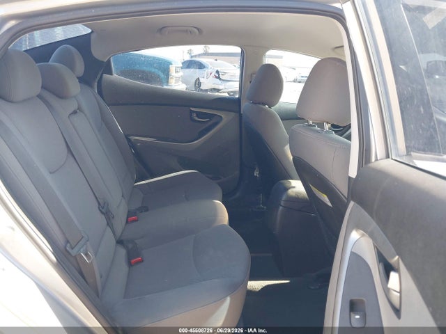 2015 Hyundai ELANTRA SE 照片 8