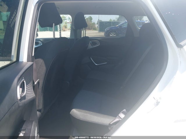 صورة 8 لـ 2022 KIA SOUL LX