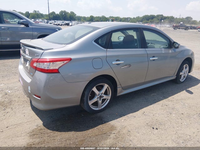2014 Nissan SENTRA SR 照片 4