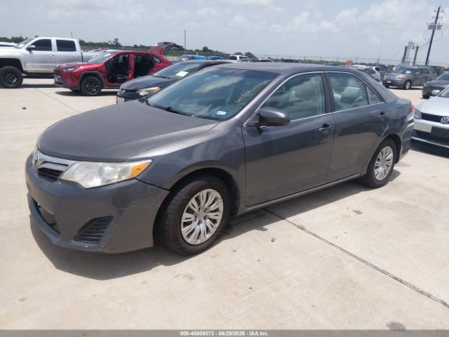 2012 Toyota CAMRY LE photo 2