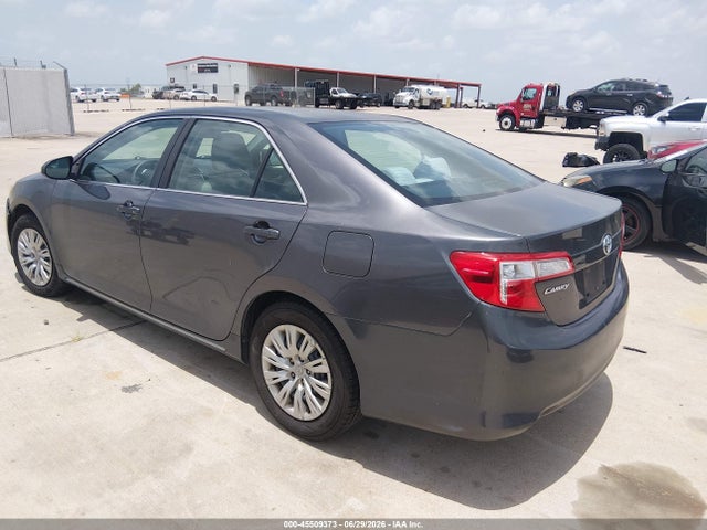 2012 Toyota CAMRY LE photo 3