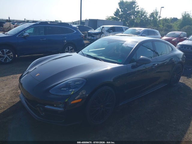 صورة 2 لـ 2022 Porsche PANAMERA GTS