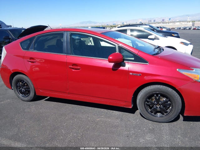 2013 Toyota PRIUS TWO thumbnail 13