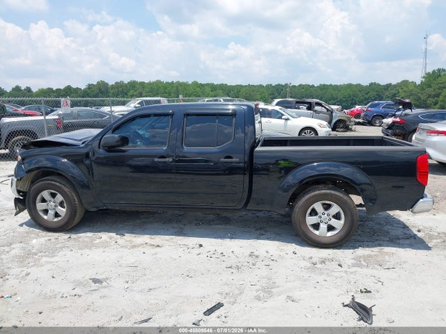 2011 Nissan FRONTIER SV photo 14