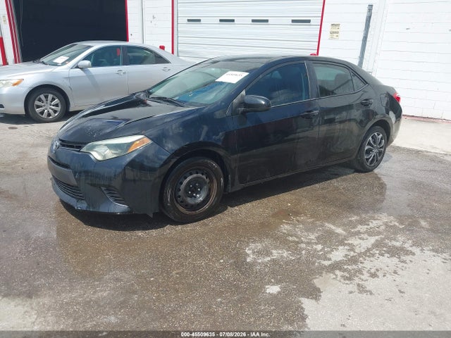 2015 Toyota COROLLA LE 照片 2