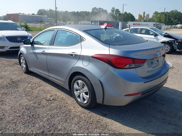 2016 Hyundai ELANTRA SE — фото 3