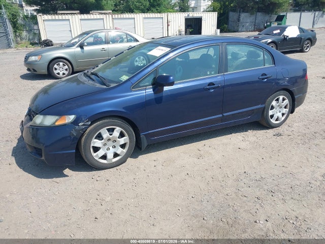صورة مصغرة 2 لـ 2011 Honda CIVIC LX