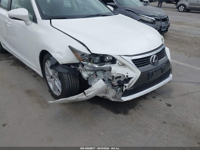 2016 Lexus CT 200H — фото 6