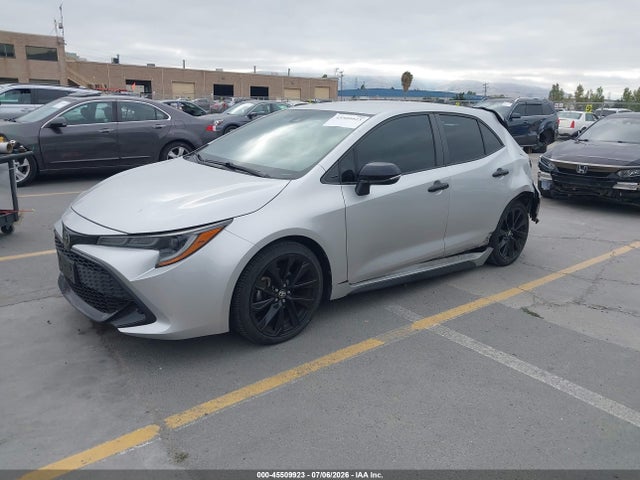 2020 Toyota COROLLA SE NIGHTSHADE EDITION photo 2