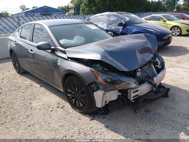 2023 NISSAN ALTIMA SV FWD
