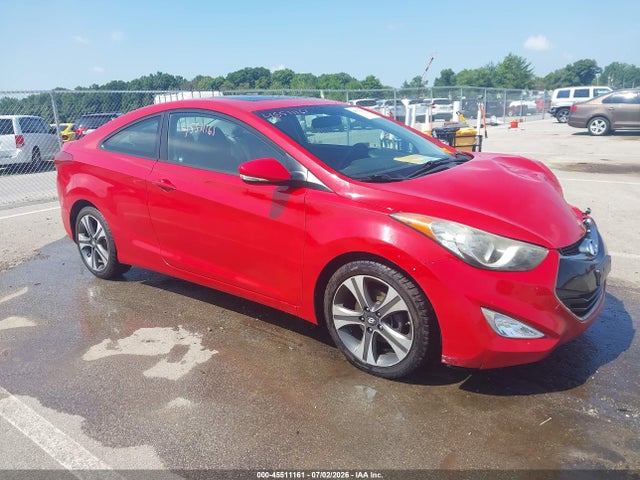 2013 HYUNDAI ELANTRA SE