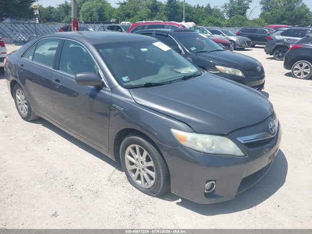 2010 TOYOTA CAMRY 