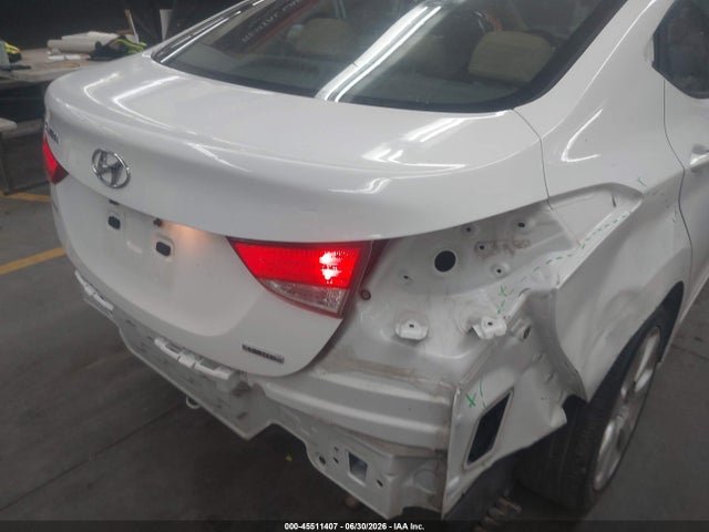 2011 Hyundai ELANTRA LIMITED photo 6