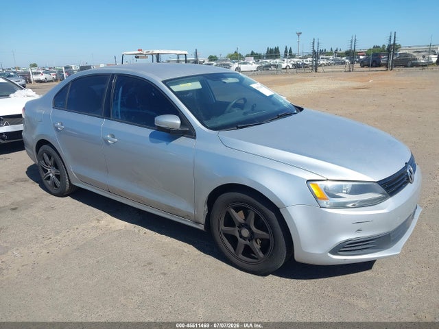 صورة 1 لـ 2011 Volkswagen JETTA 2.5L SE