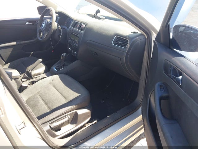 صورة 5 لـ 2011 Volkswagen JETTA 2.5L SE