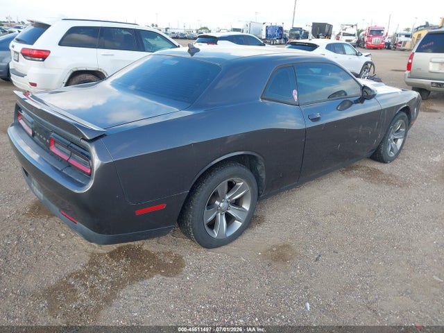 2019 Dodge CHALLENGER SXT — фото 4