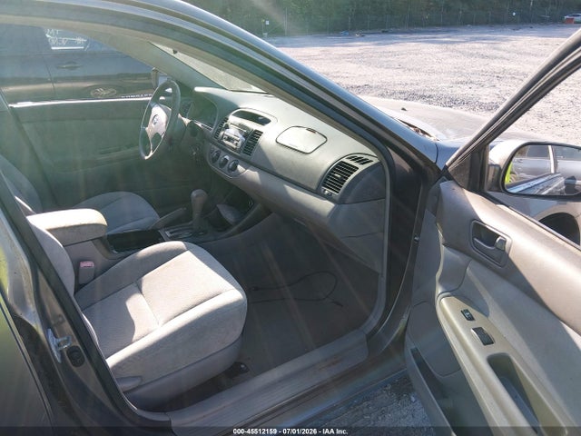 2004 Toyota CAMRY LE 照片 5