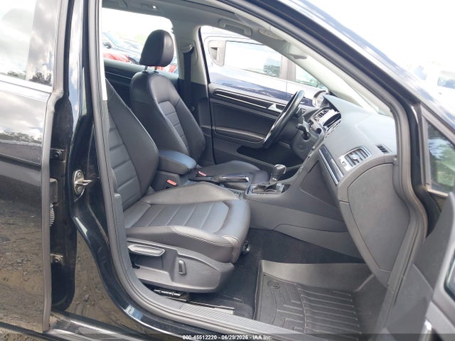 صورة 5 لـ 2016 Volkswagen GOLF SPORTWAGEN TSI LIMITED EDITION/TSI S 4-DOOR/T