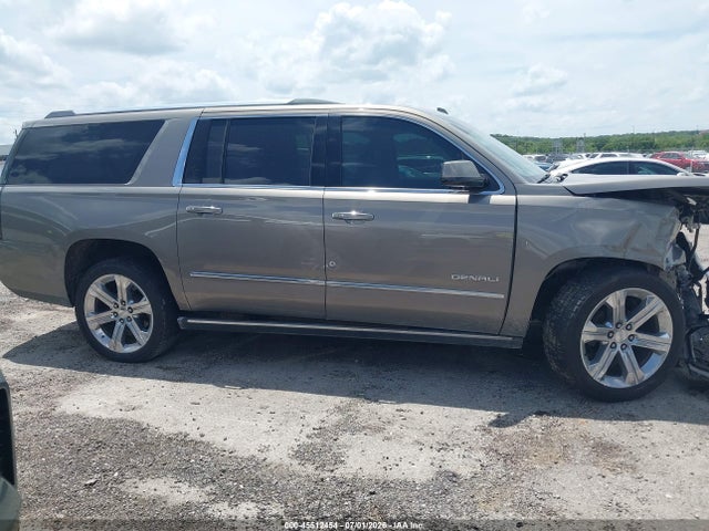 2019 GMC YUKON XL DENALI 12