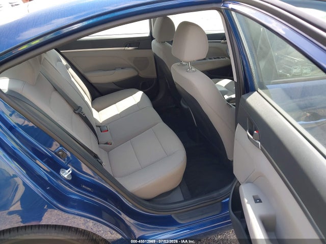 صورة 8 لـ 2020 Hyundai ELANTRA SE