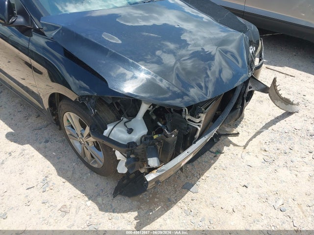 صورة 6 لـ 2017 Hyundai ELANTRA SE