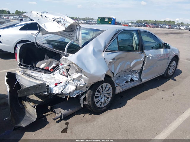 صورة 4 لـ 2013 Toyota CAMRY LE