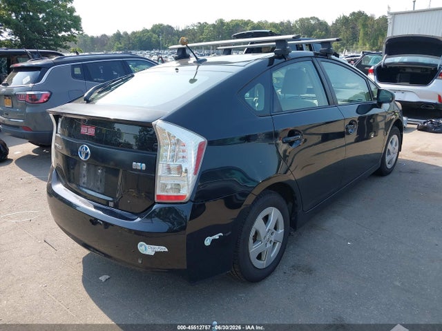 2010 Toyota PRIUS III photo 4