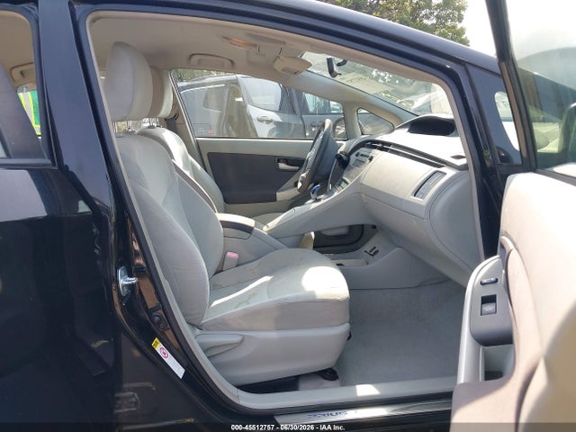 2010 Toyota PRIUS III photo 5