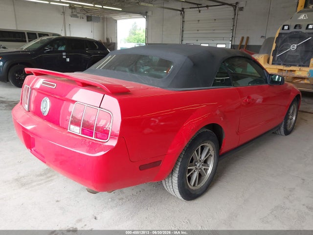 صورة 4 لـ 2006 FORD MUSTANG V6