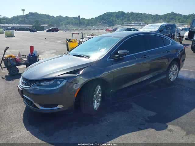 2015 Chrysler 200 LIMITED 照片 2