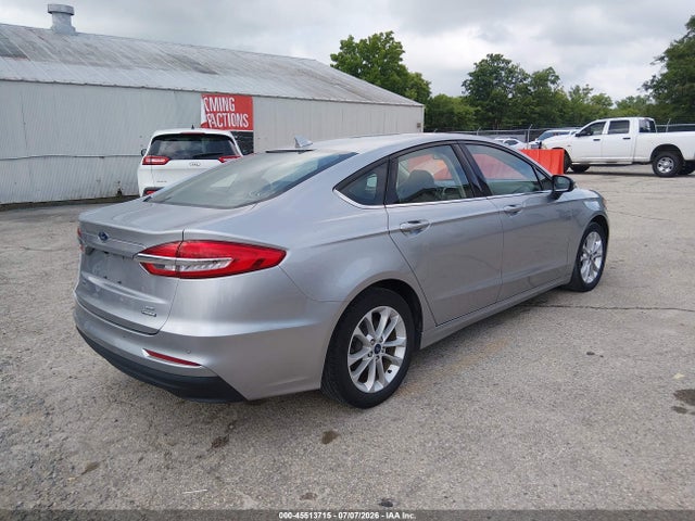 صورة 4 لـ 2020 FORD FUSION HYBRID SE