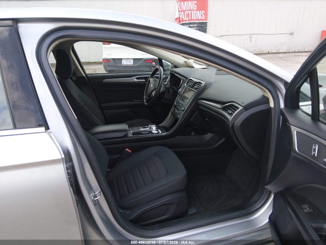 صورة 5 لـ 2020 FORD FUSION HYBRID SE