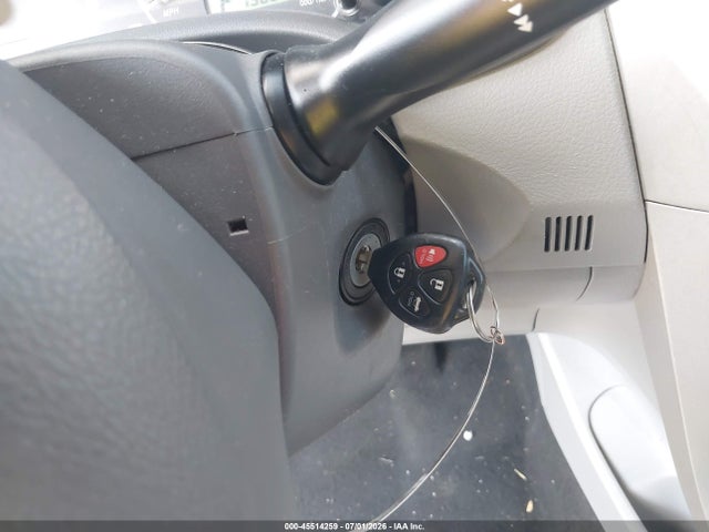 2010 Toyota COROLLA LE 缩略图 11