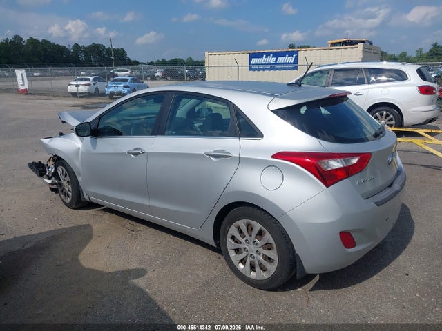 2016 Hyundai ELANTRA GT — фото 3