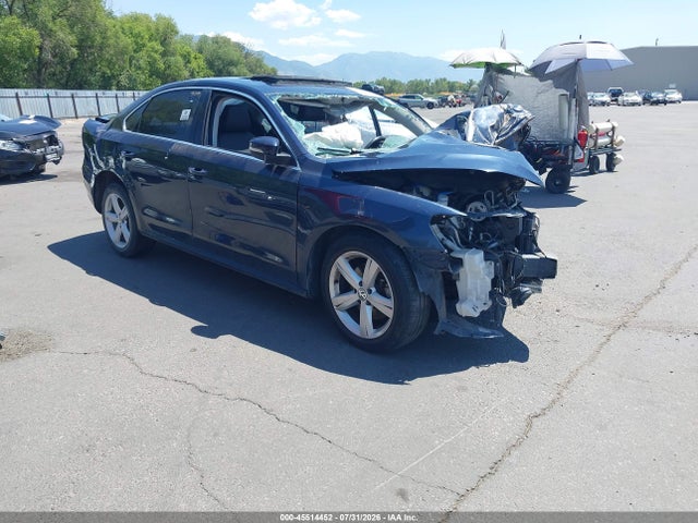 2013 VOLKSWAGEN PASSAT 2.5L SE