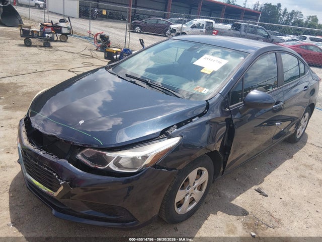 2016 Chevrolet CRUZE LS AUTO 照片 2
