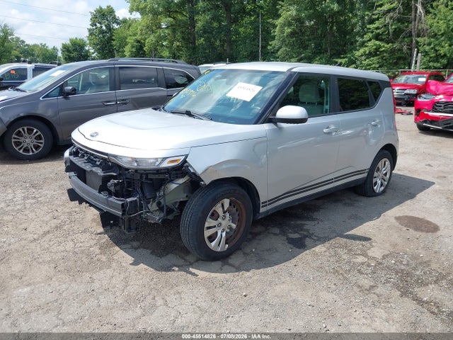 2020 KIA SOUL LX photo 2