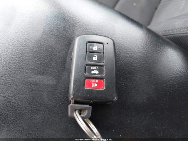 2015 Toyota CAMRY HYBRID LE thumbnail 11