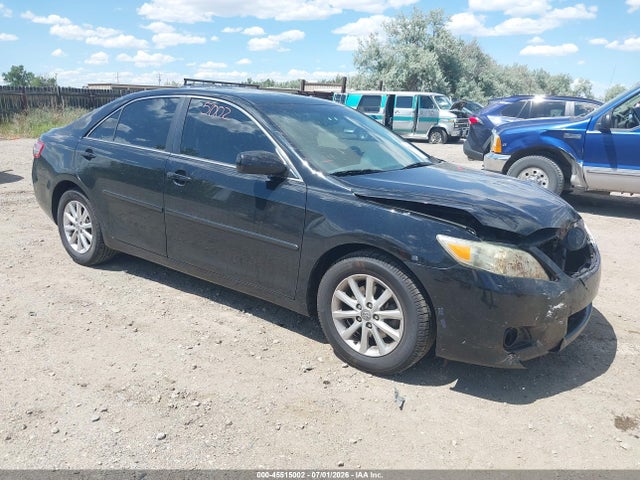 2011 TOYOTA CAMRY XLE