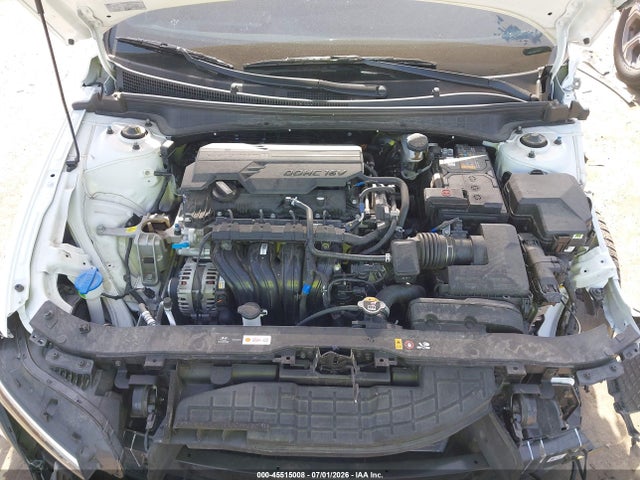 صورة 10 لـ 2026 Hyundai ELANTRA SE