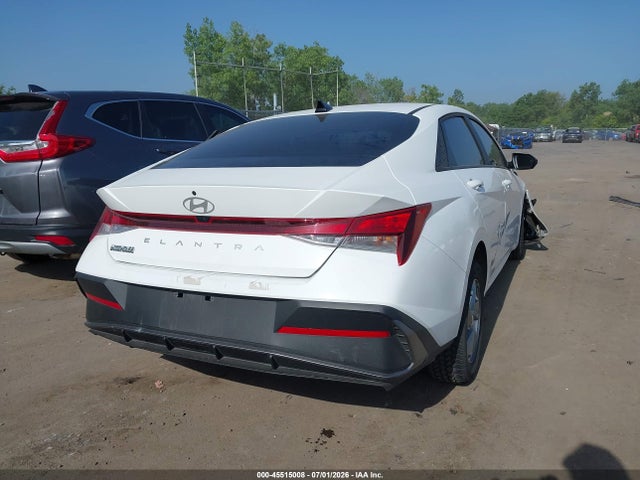 صورة 4 لـ 2026 Hyundai ELANTRA SE