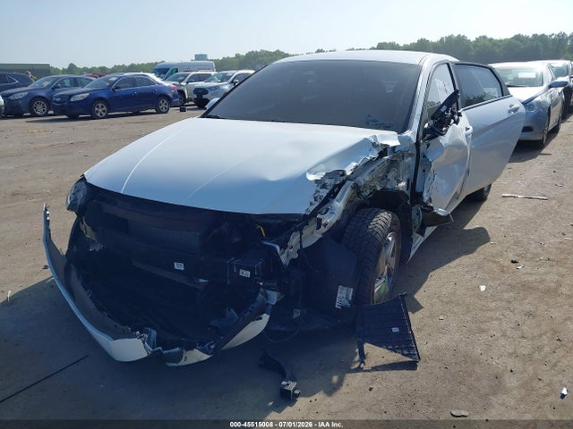 صورة 6 لـ 2026 Hyundai ELANTRA SE