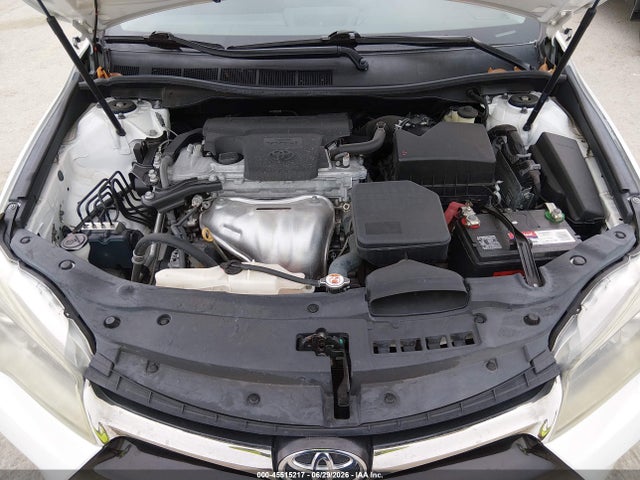 2017 TOYOTA CAMRY SE 10